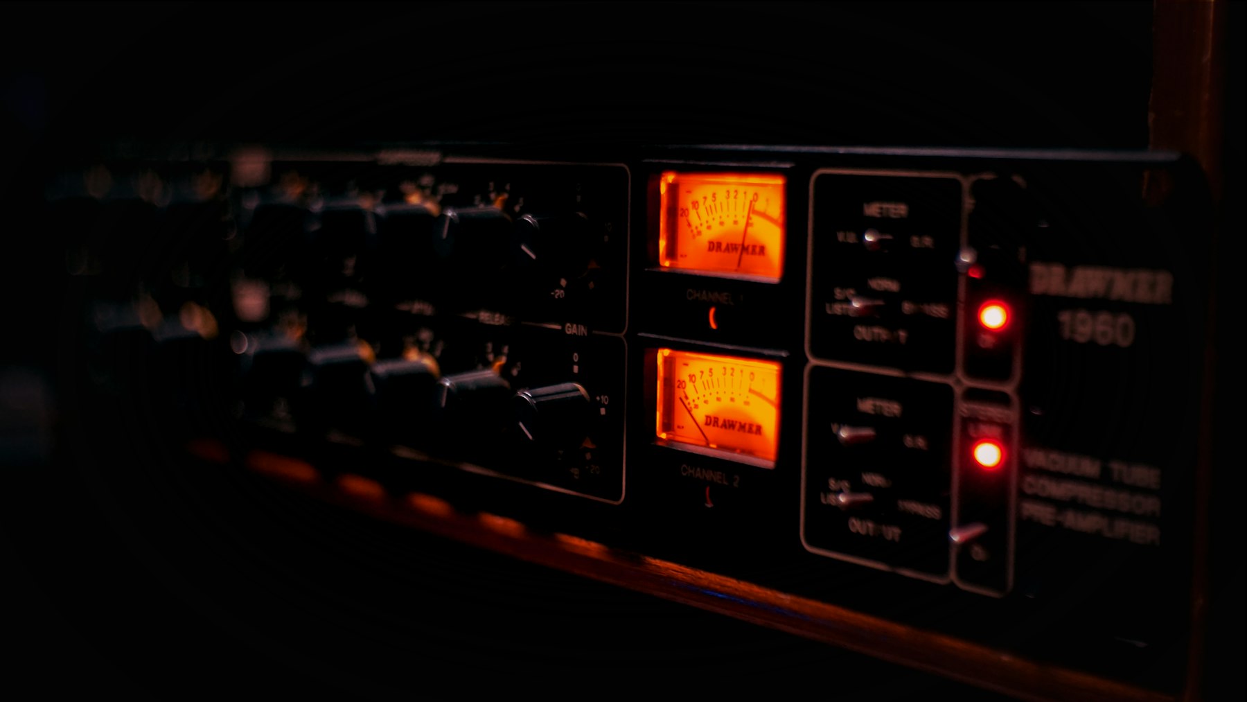 An amplifier and mixer in a dim room